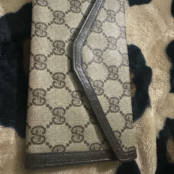 Gucci Beige and Brown Wallet - Picture 2 of 3